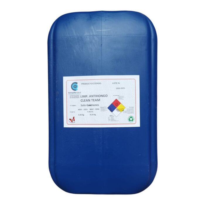 Envase plástico azul etiquetado como "limpiador antihongos".